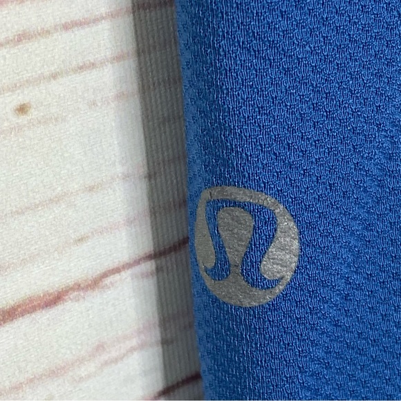 Lululemon Run Inspire Crop II in Limitless Blue/Clarity Yellow Sz 6 - Picture 7 of 14